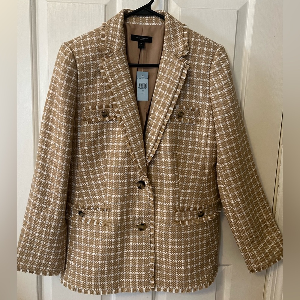 New Ann Taylor Blazer Tan and Cream  size 12 petite